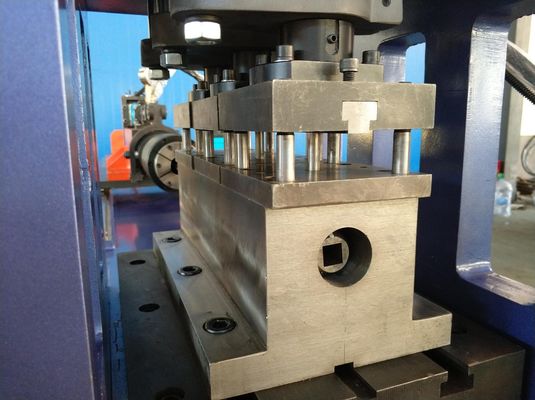 CK40CNC boru deliği delme makinesi yüksek hassasiyetli CNC otomatik çubuk delme