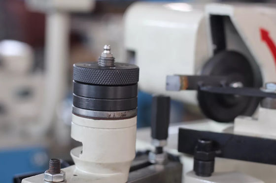 4200rpm Otomatik Çakmak Kılıfı Kesme Makinesi Döşeme Makinesi